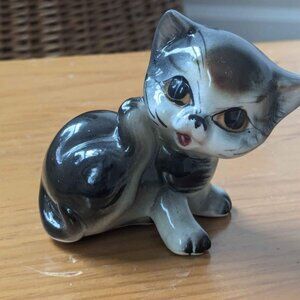 Vintage Cute Ceramic Cat Made in Japan